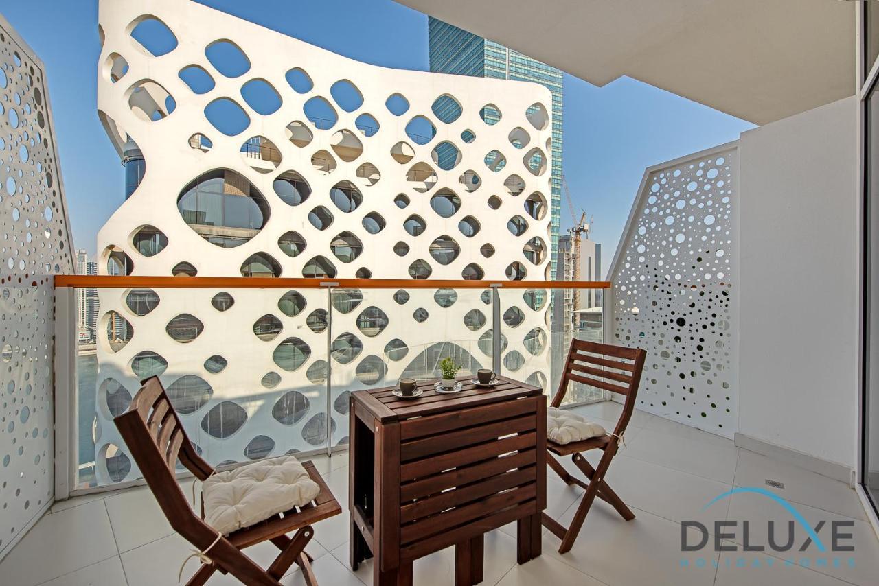 Intimate Studio At Millennium Binghatti Residence Business Bay By Deluxe Holiday Homes Dubai Exterior photo